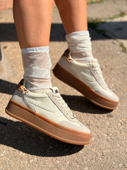 Off track סניקרס