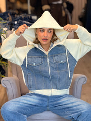 ג׳קט ג׳ינס בשילוב סריג