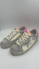 סניקרס כוכב