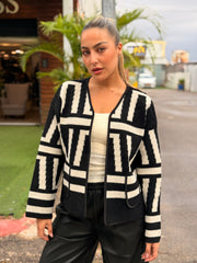 ג׳קט שחור לבן