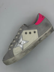 סניקרס כוכב