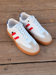 סניקרס פסים