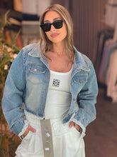 ג׳קט ג׳ינס תחרה