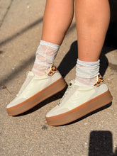 Off track סניקרס