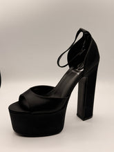 סנדל עקב פלטפורמה