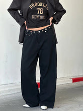 ג׳ינס גוי שחור