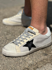 סניקרס כוכב