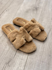 כפכף פרווה שטוח