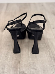 סנדל עקב ערב