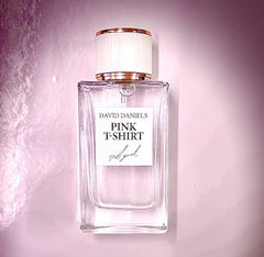 בושם דיווד דניאלס pink T-SHIRT