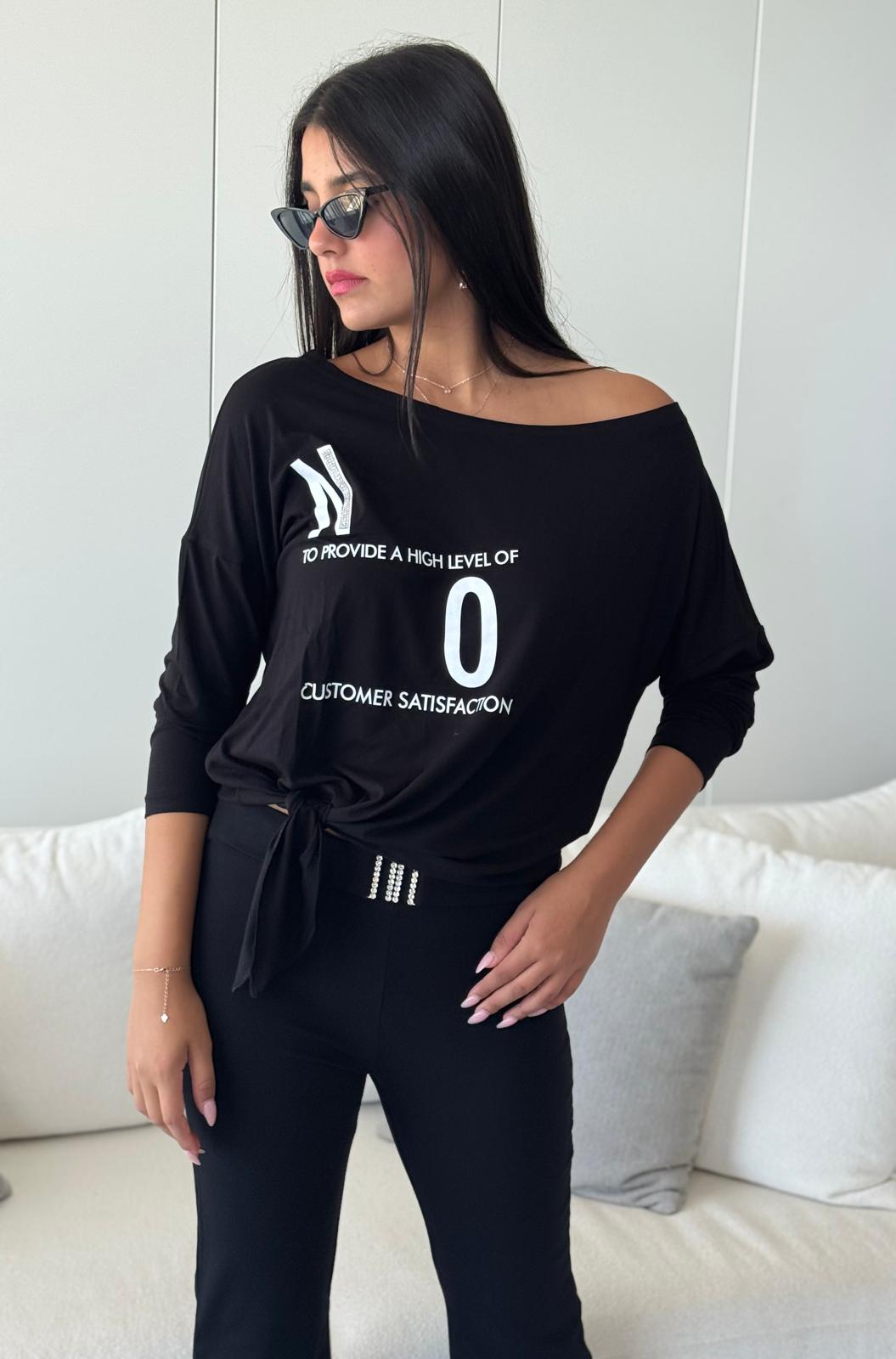 חולצה קשירה