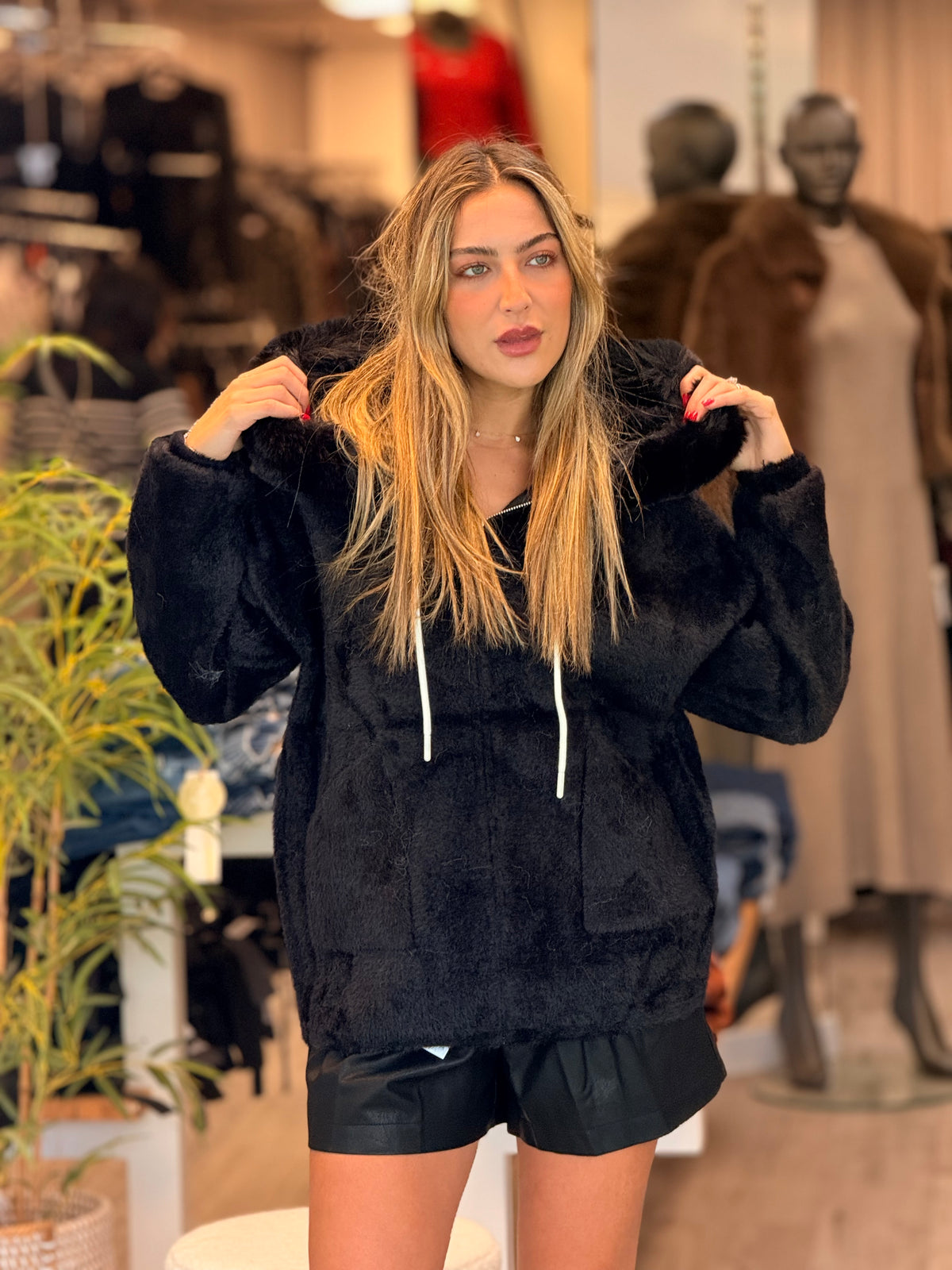 ג׳קט כובע פרווה