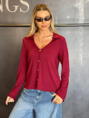 חולצת כפתורים