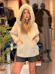 ג׳קט כובע פרווה